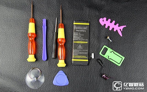 蘋果手機怎么換電池？iPhone5更換電池圖文教程