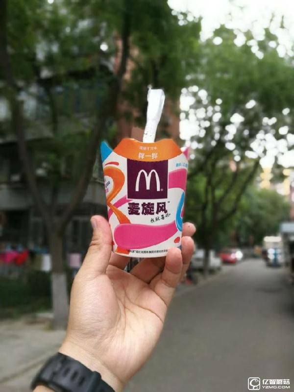 榮耀8上手體驗評測:雙玻璃能否突圍金屬時代?