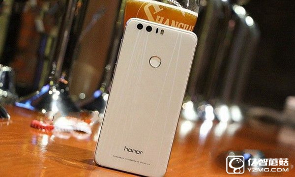 榮耀8和vivo X7哪個(gè)好看 外觀對(duì)比