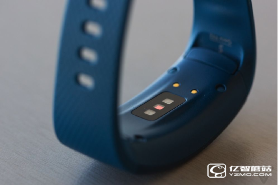 三星Gear Fit 2手環深度評測:1200元人民幣的價格 堪稱智能手環之巔