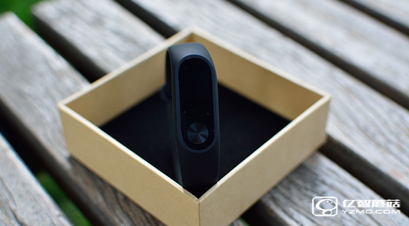 小米手環(huán)1/小米手環(huán)2/樂(lè)心手環(huán)mambo HR對(duì)比評(píng)測(cè) 哪款更值得買(mǎi)？