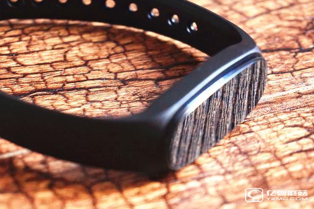 bong 3 HR智能手環首發開箱評測 169的價格和<a href=/tags/54-0.html target=_blank class=infotextkey>小米</a>手環2比怎樣?