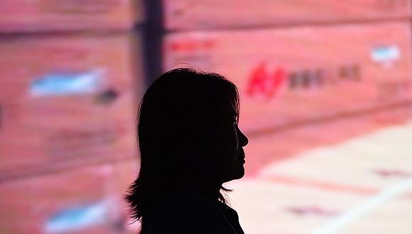 董明珠：<a href=/tags/54-0.html target=_blank class=infotextkey>小米</a>手機不行是因為質量不好