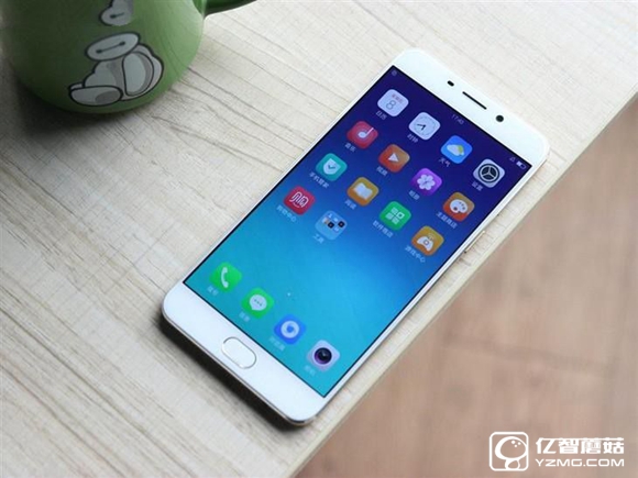 八月購機必看 近期線上熱銷機型盤點