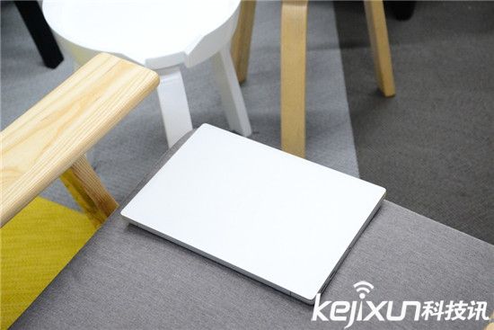 小米筆記本Air今日開賣！ 市場如何見分曉