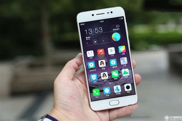 七夕送什么手機好？2016年七夕八款熱門時尚手機推薦