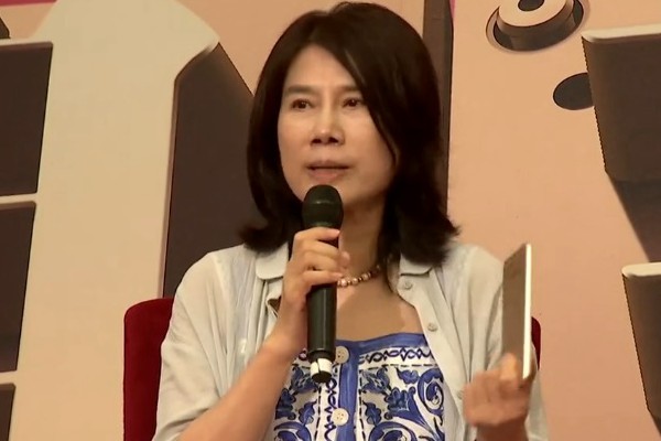 董明珠怒摔手機的背后 局外人做手機套路太多