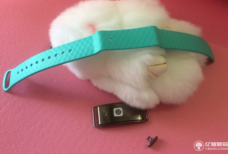 華為榮耀暢玩手環(huán)A1實(shí)物評(píng)測(cè)+高清圖賞 能夠紫外線監(jiān)測(cè)我會(huì)告訴你