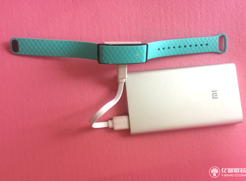 華為榮耀暢玩手環(huán)A1實(shí)物評測+高清圖賞 能夠紫外線監(jiān)測我會(huì)告訴你