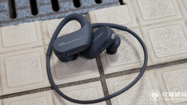 游泳時突然想聽音樂怎么辦？索尼是這么做的