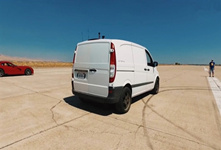 面包車超越奔馳寶馬？ 絲逆襲