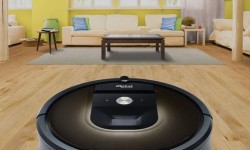 當(dāng)Roomba掃地機(jī)器人遇上便便    鏟屎官們哭暈在廁所