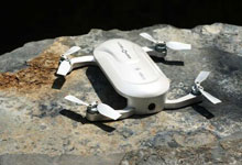 真能“收入囊中”的無人機――DOBBY口袋無人機