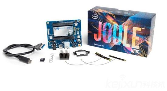 英特爾推出人工智能芯片 軟硬兼備！