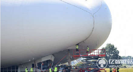 飛天屁股的“屁股”高高翹起：上演史上最慢墜機(jī)