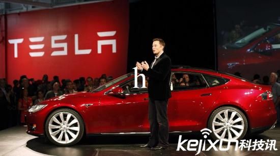 特斯拉事故頻發還漲價? 消費者并不買賬!