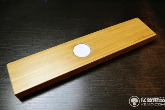 磁懸浮蘋果表底座 這可能是迄今為止最酷的了