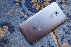 華為Nova與Plus正式發(fā)布 定位女性用戶