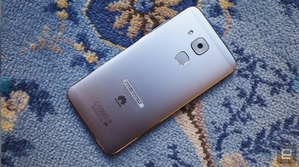 華為Nova與Nova Plus正式發布 定位女性用戶