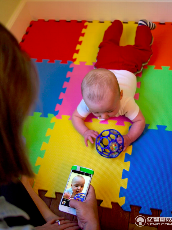 Prismo小棱鏡配件：讓你平著拿手機(jī)也能拍照