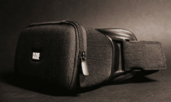 MovieMask頭戴不玩VR    主打觀影絕對不漏光