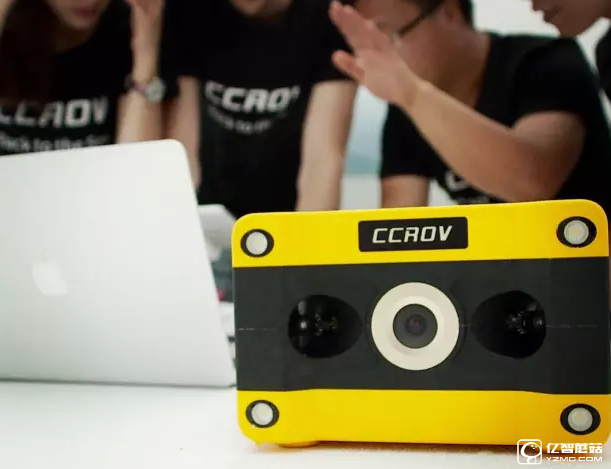 有了這款4K水下無人機 你也能探索海洋