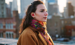 Pilot入耳式無線耳機：可進行實時語音翻譯