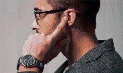 SGNL智能腕帶有點酷   用手指就可以接聽電話