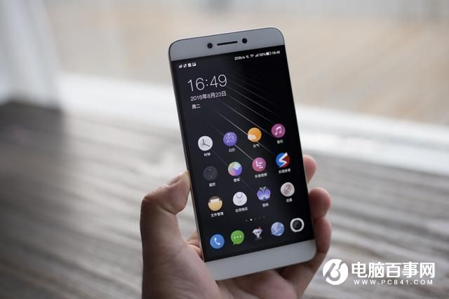 酷派Cool1和榮耀V8哪個(gè)好?榮耀V8與酷派Cool1對(duì)比評(píng)測(cè)