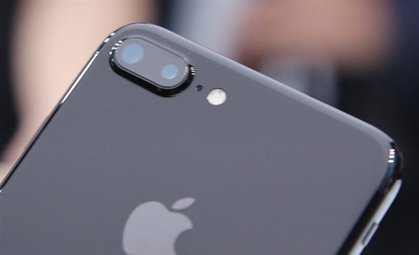 權(quán)威機(jī)構(gòu)評價(jià)道：iPhone7拍照與6s區(qū)別不大g
