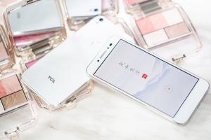 TCL 520正式發布 售價1290元