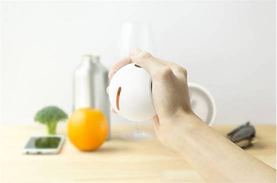 堪比專業(yè)儀器 這個(gè)小球能時(shí)刻掌握你皮膚質(zhì)量