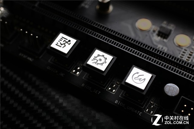 碳纖維質感圖賞 iGameZ170烈焰戰神X 