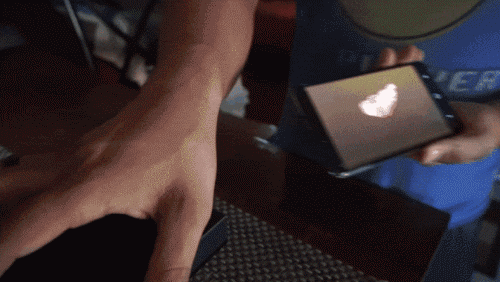 全息圖并不遙遠(yuǎn) 這款小裝置用手機(jī)就能實(shí)現(xiàn)