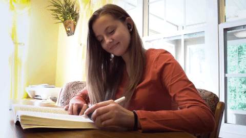 英文看不懂？用這款智能閱讀筆一目十行