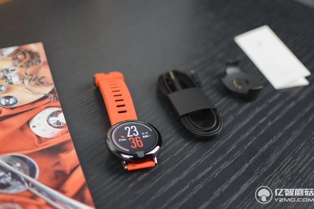 華米AMAZFIT運動手表評測：小米手環2之后又一爆品？