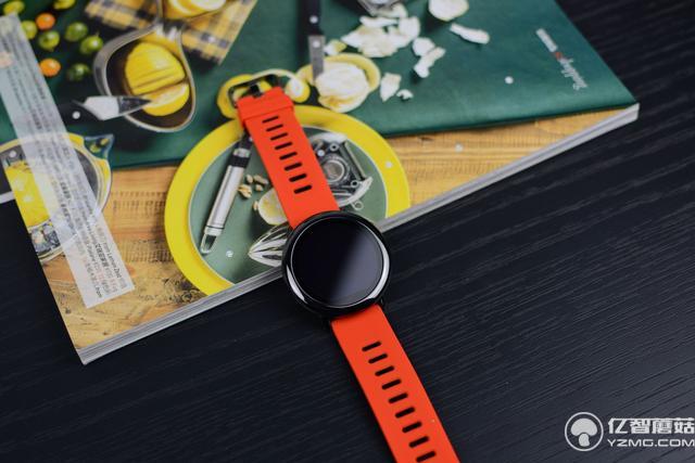 華米AMAZFIT運動手表評測：小米手環2之后又一爆品？