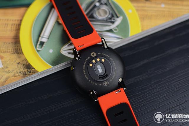 華米AMAZFIT運動手表評測：小米手環2之后又一爆品？