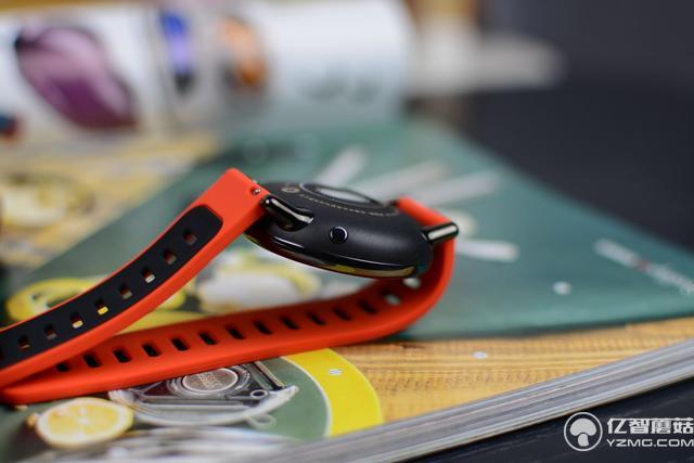 華米AMAZFIT運動手表評測：小米手環2之后又一爆品？