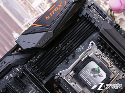 華碩ROG STRIX X99售3099元 高端主板