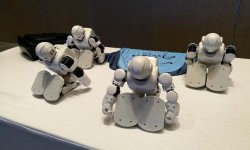 優必選發Alpha 1P教育機器人：人形可編程