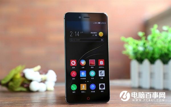 簡約弧形天線設(shè)計 nubia Z11 miniS圖賞