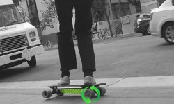 全世界先進(jìn)的Acton Blink電動(dòng)滑板   堪稱滑板界的奧迪quattro