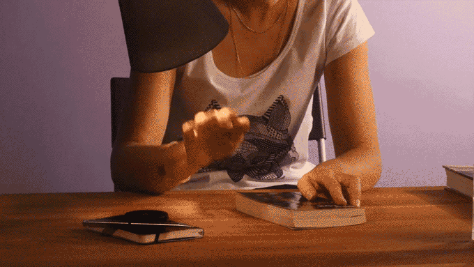 想要數(shù)碼設(shè)備操作更簡(jiǎn)單 試試這款手勢(shì)遙控器