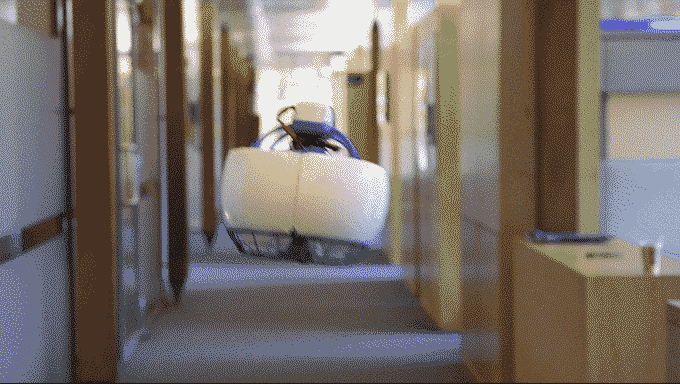 這可能是最安全的無人機(jī) 絕對(duì)不會(huì)割傷手指