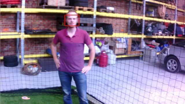 這可能是最安全的無人機(jī) 絕對(duì)不會(huì)割傷手指