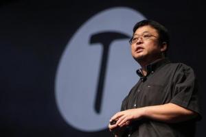 羅永浩：錘子就是賣(mài)情懷 鄉(xiāng)鎮(zhèn)企業(yè)才把心思放在配置上