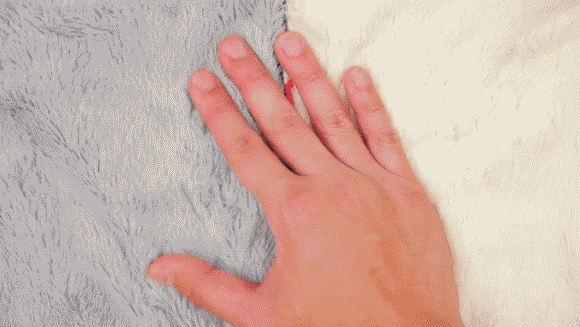 單身狗凍成雪橇犬？給你能加熱兼做充電寶的圍巾