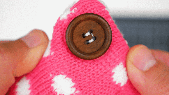 單身狗凍成雪橇犬？給你能加熱兼做充電寶的圍巾