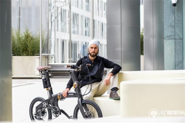 為土豪手工打造的碳纖維折疊車 售價4.5萬元